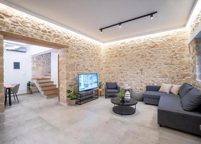 Flor28 Stone House