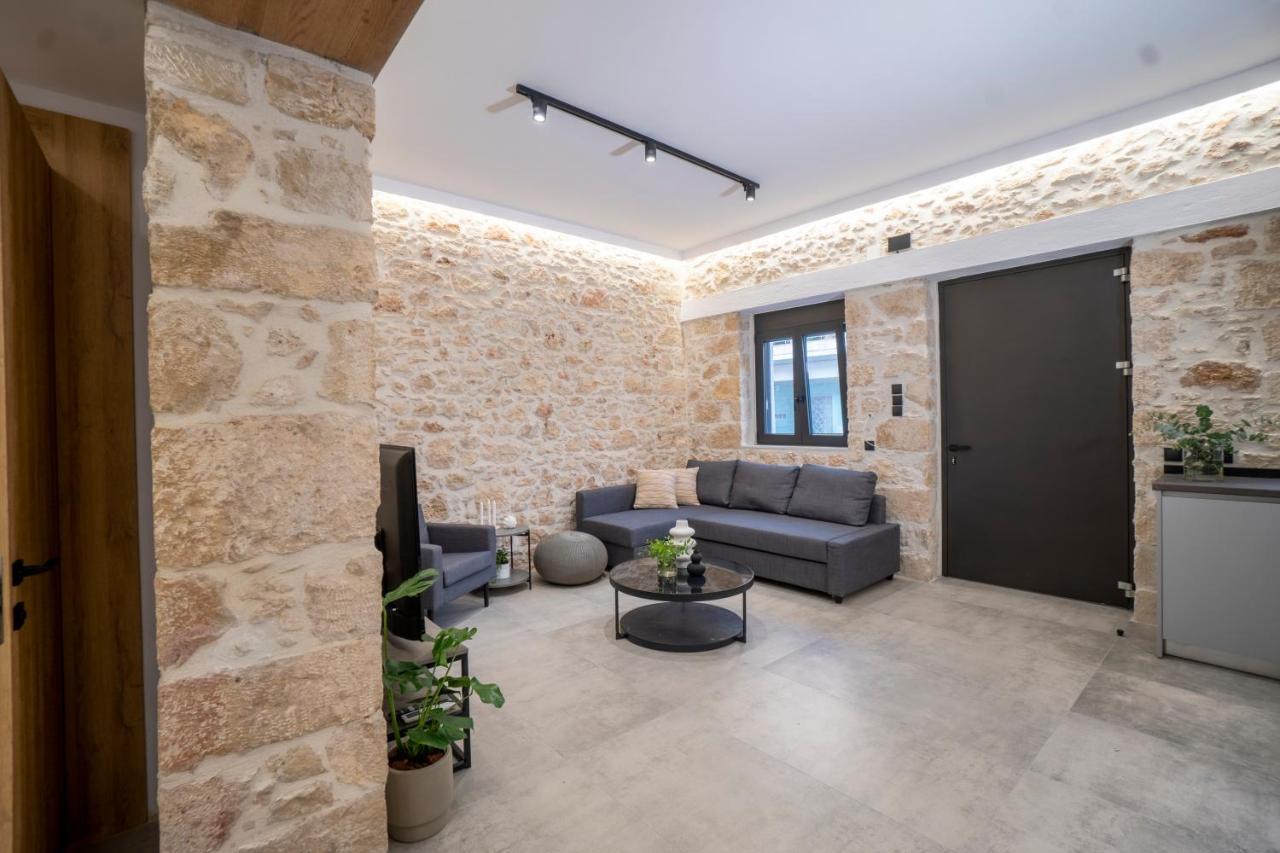 Flor28 Stone House *