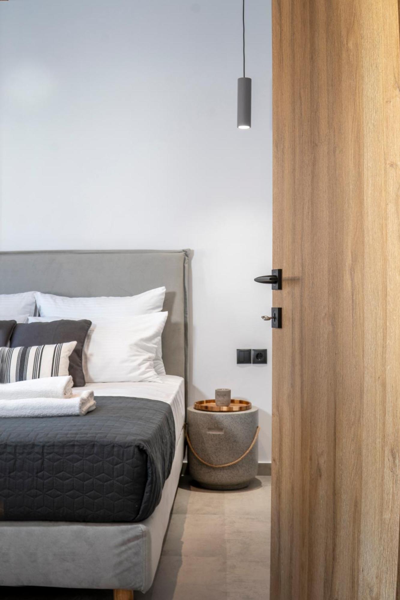 Flor28 Stone House Apartment *