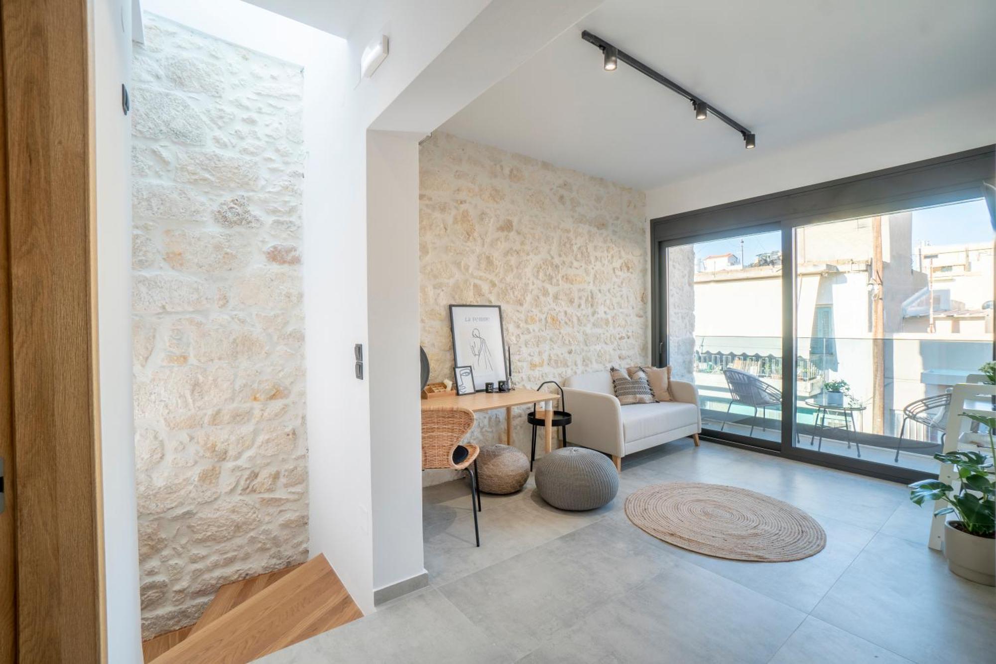 Flor28 Stone House *